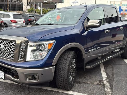Used 2018 Nissan Titan Platinum Reserve AWD/4WD image 7