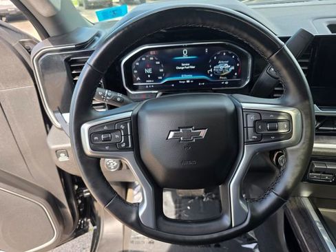 Used 2025 Chevrolet Silverado 2500 LTZ w/ LTZ Plus Package AWD/4WD image 28