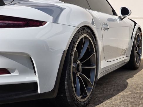 Used 2016 Porsche 911 GT3 RS image 31