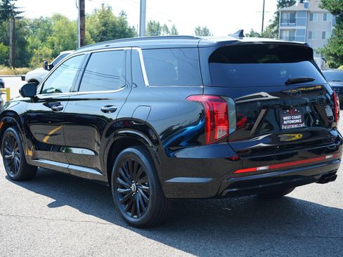 Used 2025 Hyundai Palisade Calligraphy AWD/4WD image 3