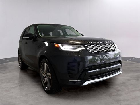 New 2025 Land Rover Discovery Metropolitan Edition image 5