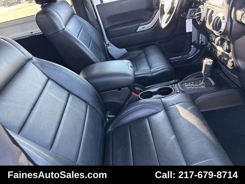 Used 2012 Jeep Wrangler Sahara w/ Dual Top Group image 77