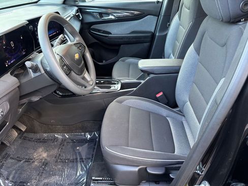 Used 2025 Chevrolet TrailBlazer LT image 23