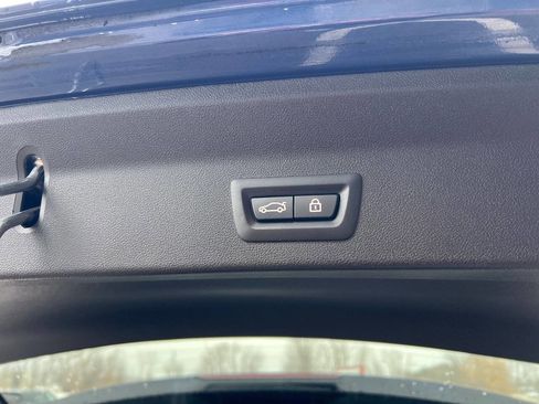 Used 2018 BMW X3 M40i image 28