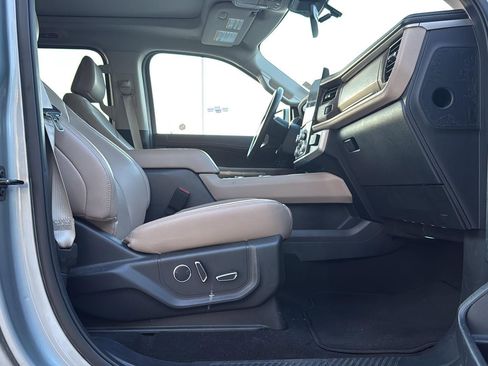 Used 2024 Ford Expedition Max Limited image 24