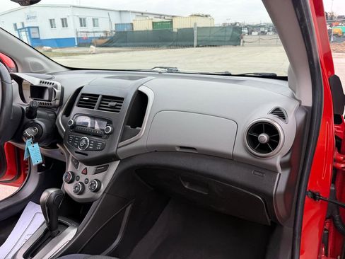 Used 2012 Chevrolet Sonic LT image 25