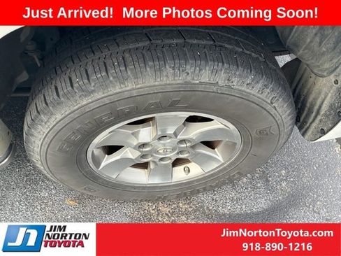 Used 2013 Toyota 4Runner SR5 image 8