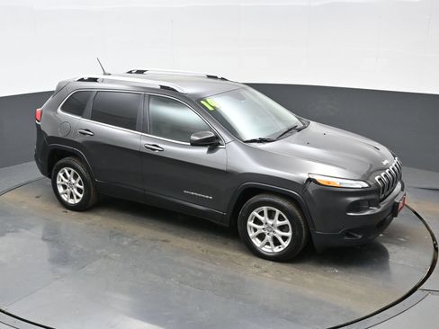 Used 2014 Jeep Cherokee Latitude FWD image 39