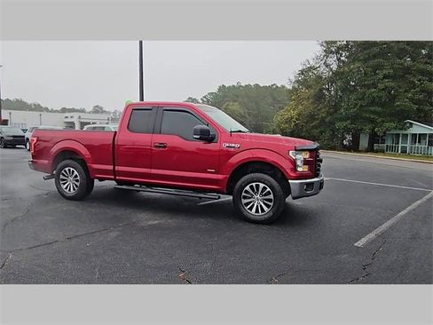 Used 2015 Ford F150 XLT w/ Equipment Group 302A Luxury image 34