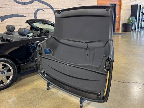 Used 2002 Ford Thunderbird image 66