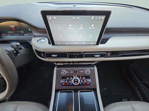 Used 2022 Lincoln Aviator Reserve w/ Elements Package Plus image 41