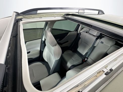 Used 2020 Subaru Forester Premium image 25