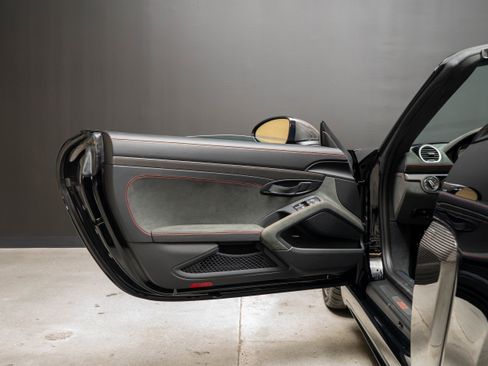 Certified 2025 Porsche 718 Boxster Spyder RS RWD image 33