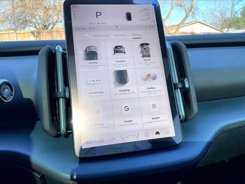 New 2026 Volvo EX30 Cross Country Ultra w/ Protection Package Premier image 22