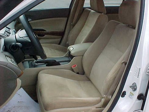 Used 2010 Honda Accord EX image 14