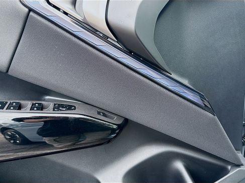 New 2026 BMW X3 xDrive30 w/ Premium Package image 24