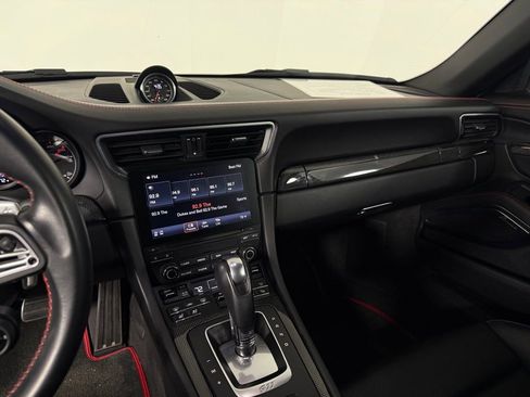 Certified 2019 Porsche 911 Turbo S image 22