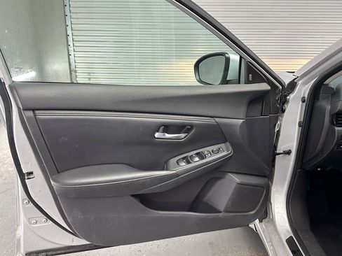 Used 2021 Nissan Sentra SV FWD image 15