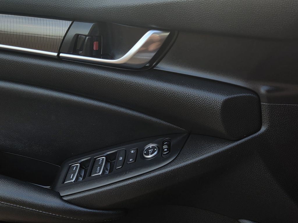Certified 2022 Honda Accord Sport image 17
