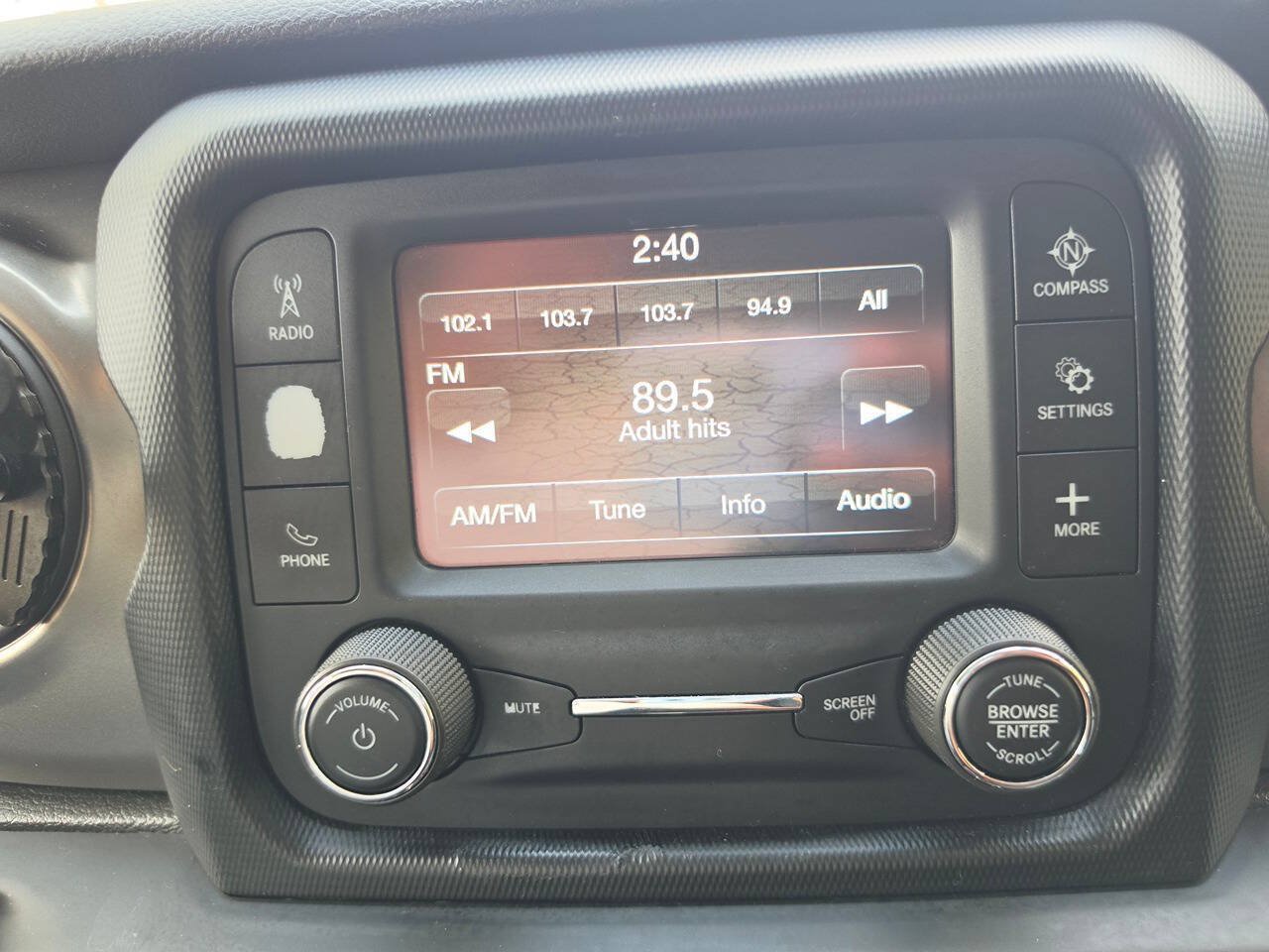 Used 2018 Jeep Wrangler Unlimited Sport AWD/4WD image 15