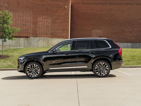 Used 2026 Volvo XC90 B6 Ultra AWD/4WD image 6
