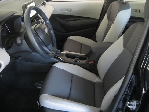 New 2026 Toyota Corolla LE image 18