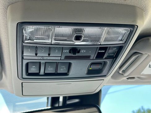 Used 2021 Toyota 4Runner SR5 Premium w/ Moonroof Package AWD/4WD image 20