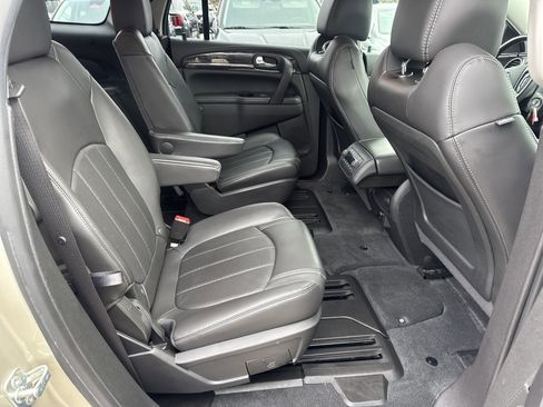 Used 2016 Buick Enclave Leather image 15