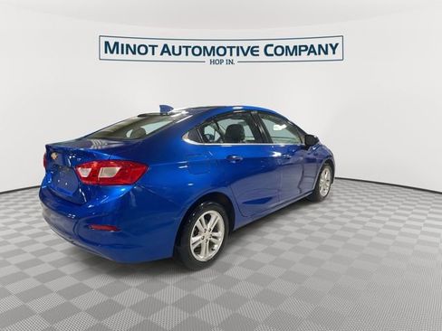 Used 2016 Chevrolet Cruze LT w/ Convenience Package image 8