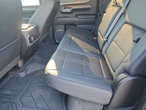 Used 2022 Chevrolet Silverado 1500 High Country image 13