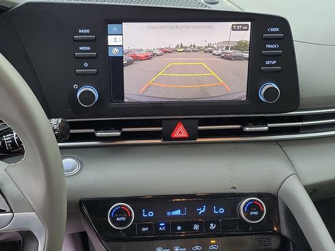 Certified 2025 Hyundai Elantra Sport image 10