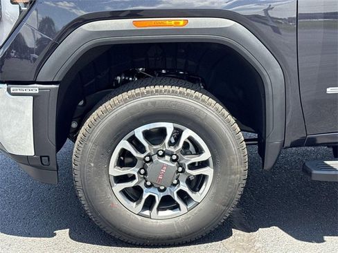 New 2025 GMC Sierra 2500 SLT w/ SLT Premium Package image 23