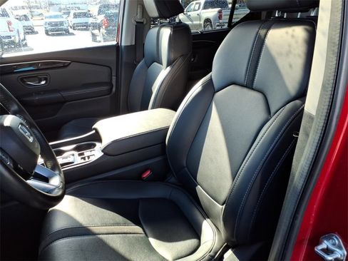 Used 2024 Honda Pilot Touring image 14