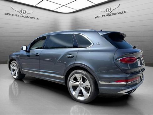 New 2025 Bentley Bentayga Extended Wheelbase image 7