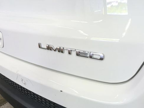 Used 2026 Jeep Compass Limited AWD/4WD image 10