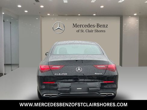 Used 2025 Mercedes-Benz CLA 250 4MATIC image 5