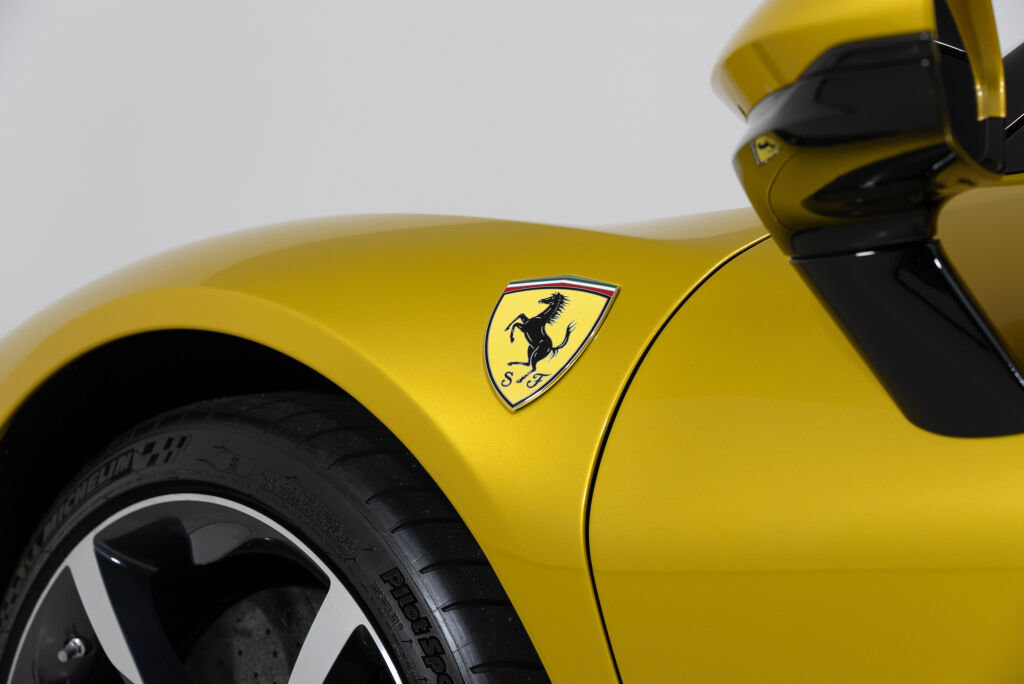 Used 2022 Ferrari SF90 Spider AWD/4WD image 23