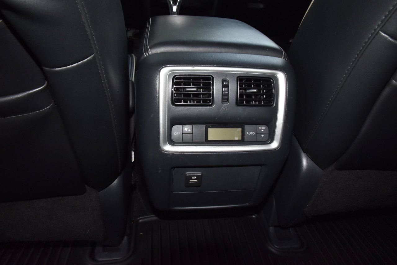 Used 2019 INFINITI QX60 Luxe w/ Essential Package FWD image 19