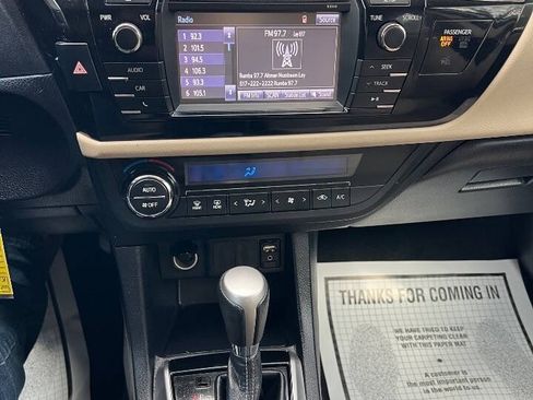 Used 2014 Toyota Corolla LE FWD image 31