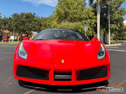 Used 2019 Ferrari 488 GTB RWD image 6