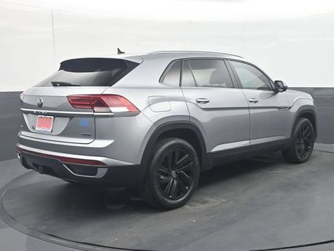 Used 2022 Volkswagen Atlas Cross Sport SE AWD/4WD image 7