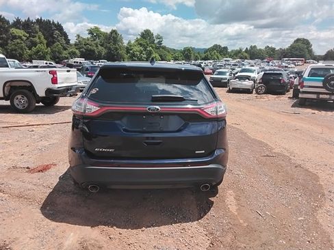 Used 2016 Ford Edge SE image 8