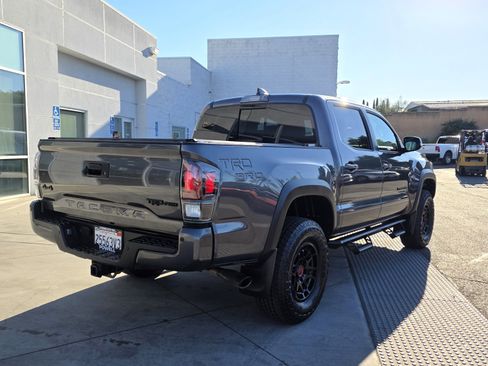 Used 2022 Toyota Tacoma TRD Pro image 5