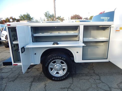 Used 2016 RAM 2500 Tradesman image 14