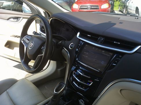 Used 2014 Cadillac XTS FWD image 15