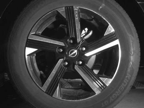 Used 2025 Nissan Sentra SV FWD image 14