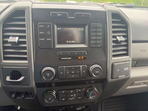 Used 2019 Ford F550 4x4 Regular Cab Super Duty w/ XL Value Package image 12