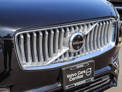 Used 2025 Volvo XC90 B6 Plus AWD/4WD image 5