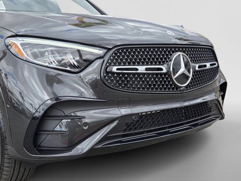 Certified 2026 Mercedes-Benz GLC 300 image 9