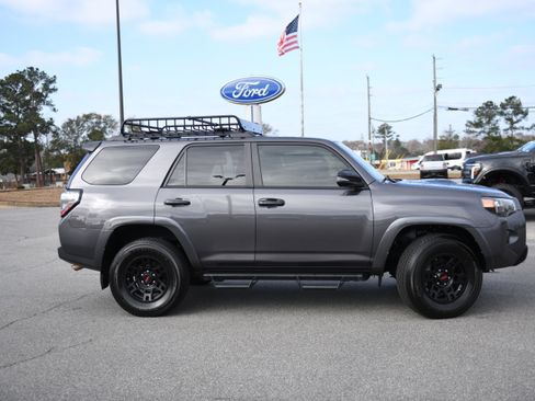 Used 2021 Toyota 4Runner Venture w/ Moonroof Package image 1